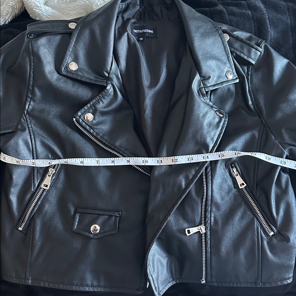 Faux Leather Women's Jacket - Picture 4 of 4